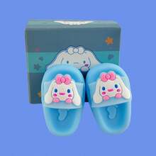 Sanrio 可爱创意拖鞋形橡皮擦，三丽鸥卡通迷你橡皮擦，适合小学生，文具奖励