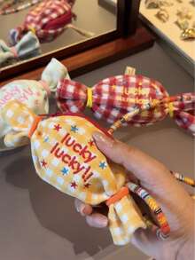 1 pezzo Portafoglio a forma di caramella colorata macaron - Mini borsa a pendente per auricolari, Portamonete multifunzionale in poliestere con chiusura a cordoncino, Portafoglio mini a forma di caramella colorata, Borsa portamonete carina per auricolari multifunzionale, Accessorio da appendere e custodia per auricolari - Design con angoli arrotondati, Borsa compatta con stampa divertente, Custodia alla moda e durevole per tutte le stagioni, Perfetto regalo per Natale, Ognissanti e compleanni