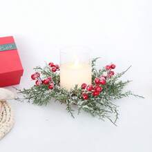 1 pièce Couronne de décoration de fleurs de simulation de neige, de fruits rouges, de pin et de cyprès pour Noël. Couronne de simulation d'aiguilles de pin blanc givré, petites fleurs, décoration de scène de fête