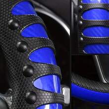 1 Stück Lenkradabdeckung mit Carbonfaser-Muster aus PU-Leder - stilvolles Design, strapazierfähiger Innenring-Griff, ganzjähriger Komfort für die meisten Autos, universelle Passform | Elegantes PU-Leder-Aussehen | strukturierter Griff