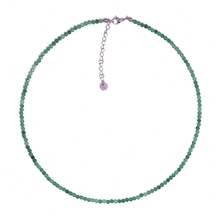 1 pieza Collar de cadena de aventurina verde facetada de 3 mm de estilo bohemio natural. Adecuado para uso diario en todas las estaciones, también sirve como una excelente opción de regalo. Este collar admite superposición y es un elemento de moda esencial para tomar fotos durante salidas y viajes.