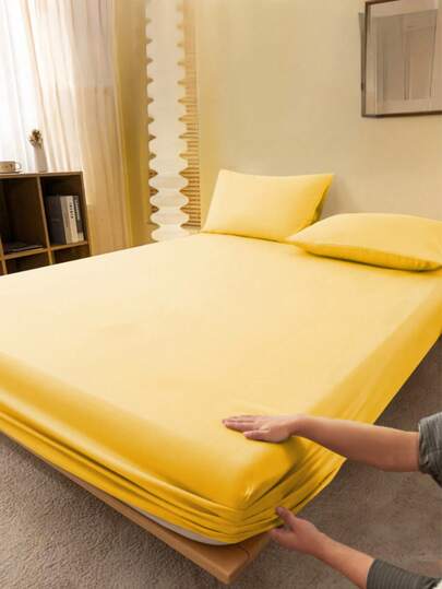 1pc Solid Color Yellow Fitted Sheet, Mattress Protector, Mattress Cover For Bed, Bed Sheet, Soft And Breathable, For All Size Bed -Twin, Full, King, Queen Size Sheet Deep Pocket Up To 11.8 Inch Home Textile