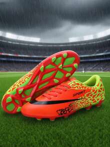 青少年户外运动足球鞋，校园学生男女足球运动鞋，足球训练鞋，长钉设计，经久耐用，穿着舒适