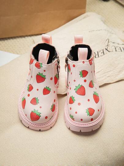 1 Pair Kids Strawberry Print Short Boots, New Autumn/Winter 2025 Children Casual Short Boots