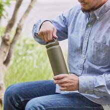 KINTO 21095 Day-Off Tumbler, 16.9 Fl Oz (500 Ml), Khaki, Double Wall Vacuum Construction, Hot And Cold Insulation, Water Bottle - Green - View 5