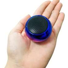 Mini bocina inalámbrica portátil con diseño compacto y moderno. Se conecta vía Bluetooth, ideal para escuchar música, ver videos o contestar llamadas con manos libres. Su tamaño pequeño permite llevarla fácilmente a cualquier lugar, ofreciendo sonido claro y práctico en todo momento. - AZUL Y MORADO - Ver 2