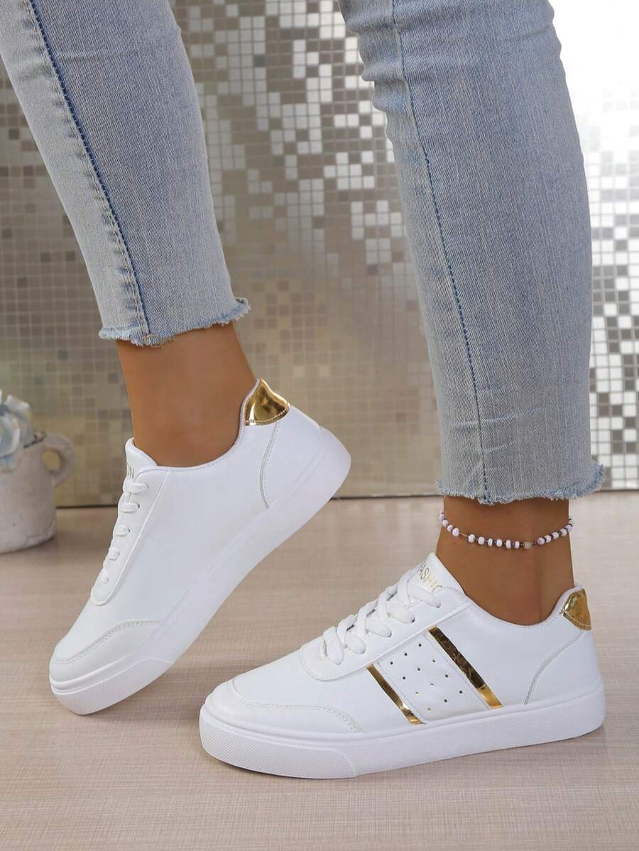 1 Pair Women Round Toe Casual Sneakers, Fashion Flat Lace-Up Comfortable Versatile White Shoes - White - View 1