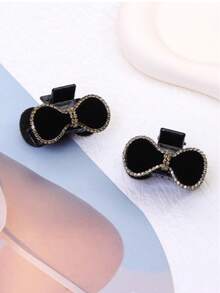 2 Stück elegante, süße schwarze Samt-Gold-Diamant-Haarspangen Set für Frauen, exquisit und luxuriös, geeignet für Pony und abstehende Haare, perfekt für süße und elegante Frisuren, ideal für den täglichen Gebrauch oder besondere Anlässe, um Ihren Look zu betonen.