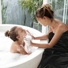 Batas desechables para spa de mujer - Cierre ajustable, toalla no tejida, tela suave negra para salón, bata de baño y vapor, toalla de salón | Bata de baño con estilo | Envoltura con cierre ajustable, toallas de spa