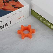 1 manueller Twist-Off Flaschenöffner für Flaschen und Dosen - leicht zu haltender gelber Kunststoff Flaschenöffner mit ergonomisch geformtem Griff, Zahnraddesign, geeignet für Limonaden, Getränke, Küchenhelfer, praktische Küchenutensilien, kompakte und robuste Konstruktion, Flaschenöffner, Alltagsgebrauch, perfekte Wahl für Weihnachten