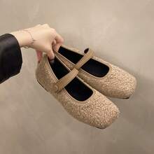 2025 Neue Vintage Quadratische Spitze Flache Einriemen Mary Jane Schuhe für Frauen, Warme Plüsch Nische Pelzige Flats