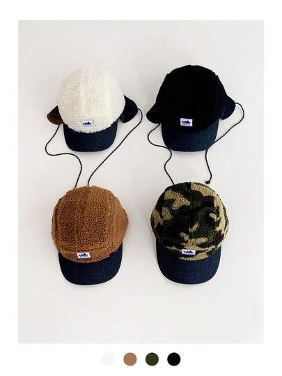 1顶带保暖内衬的迷彩棒球帽，可调节抽绳，保暖护耳，适合户外、骑行、冬季男士佩戴