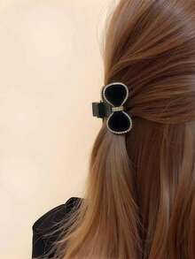 2 Stück elegante, süße schwarze Samt-Gold-Diamant-Haarspangen Set für Frauen, exquisit und luxuriös, geeignet für Pony und abstehende Haare, perfekt für süße und elegante Frisuren, ideal für den täglichen Gebrauch oder besondere Anlässe, um Ihren Look zu betonen.