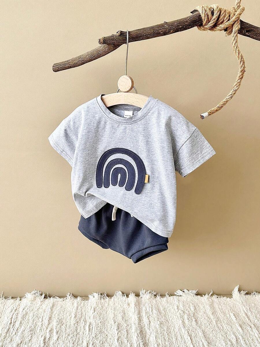 新生兒男女彩虹拼布T恤和短褲夏季休閒2件套裝
