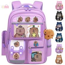 Mochila escolar grande de carpincho de una sola pieza. Múltiples compartimentos que optimizan el espacio. Material resistente, bonito estampado de carpincho. Disponible en varios colores. Correas ajustables para los hombros. Ideal para niños y niñas. Múltiples bolsillos. Tela Oxford resistente. Moderna y bonita mochila de carpincho. - Morado - Ver 8