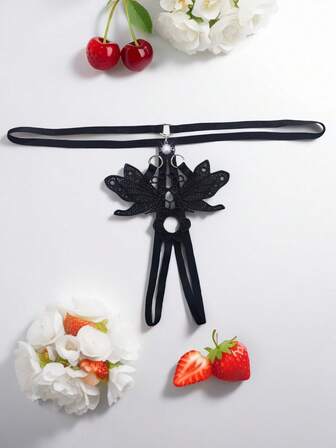 AB. Sexy Lingerie Ladies' Sexy Underwear Shorts, Water-Soluble Floral Thong, Transparent Butterfly Embroidered Open Crotch Pants+Three-Dimensional Pendant Splicing Design, Combining Light Luxury And Teasing.