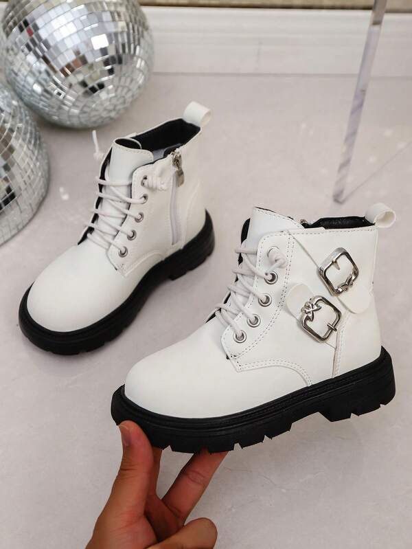1 par de botas blancas para niños pequeños/niños, de PU suave y cómodo, con hebilla metálica lateral decorativa, cierre con cremallera, cordones delanteros, punta redonda, suela blanda, elegante y bonito, adecuado para niños y niñas en uso casual, fiesta y escuela en otoño/invierno