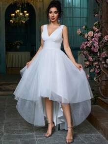 Abito elegante da donna in colore unito, stile vintage minimalista romantico, con zip, inserti in rete e trasparenze, adatto per eventi formali, feste di laurea, matrimoni, cene di gala, balli di fine anno, servizi fotografici, in bianco, per estate, autunno e primavera - Bianco - Visualizzare 4