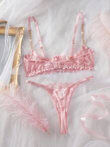 Sexy Women's Lace Underwire Bra With Metal Chain Decor Lingerie Set - Pink - View 5