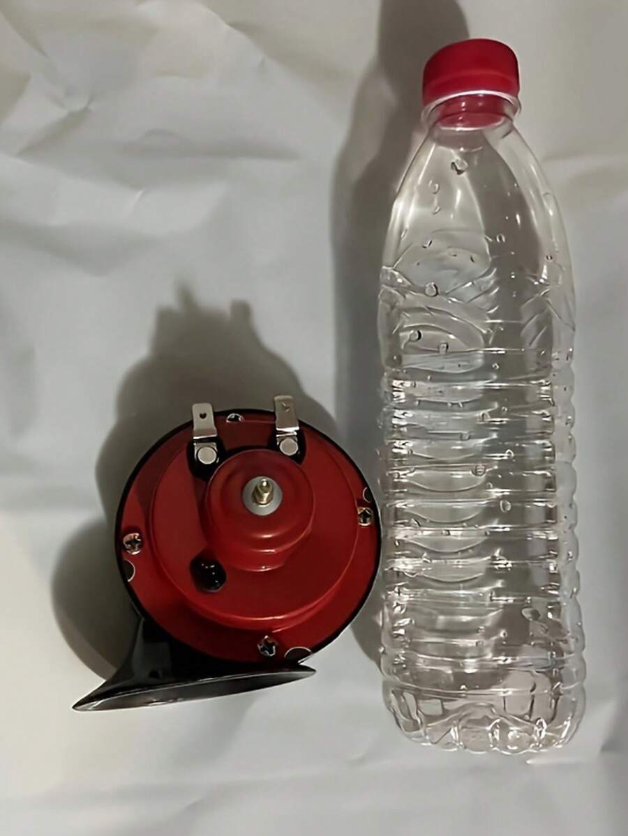 4.13英寸 12V 超响火车喇叭 - 耐用 ABS 塑料外壳，现代风格船舶和摩托车喇叭，带高固定安装支架，以及车辆清晰声音信号配件。 - 紅色 - 查看 1