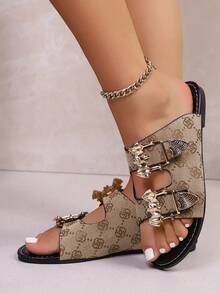 Women's Solid Color Fashion Sandals With Bat Buckle Waist Belt Inlaid Lightweight Flat Slippers, Non-Slip Summer Slippers, Summer Roman Style Open Toe Backless Shoes, Fashionable Bat Open Toe Design, Good Breathability, Versatile Casual Sandals, Suitable For Matching Any Outfit