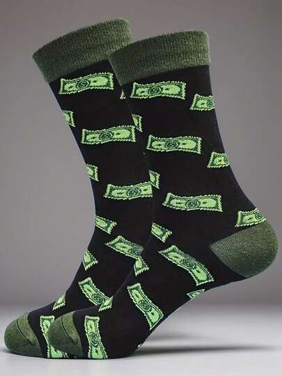 1 Pair Men's Creative Mid-Calf Socks, Featuring Dollar Bill Pattern, Fashion & Versatile For Both Men And Women. Black Sock Base Printed With Green Coin Design, Fun And Comfortable Stretch, Suitable For Daily Wear, Essential For Autumn/Winter, Also Makes A Great Gift. Suitable For Daily Wear, Household Activities, Office Wear, All Seasons, Ideal For Various Holidays And Couples Occasions, A Perfect Choice For Men.