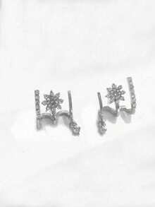 1 Pair Simple Flowers Ears Clips For Women, Suitable For Daily Wear - Silver - View 2
