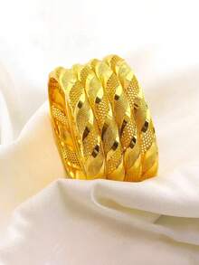 1pc 24K Gold Plated Luxury Classic Cuff Bracelet - Openable Hollow Design, Suitable For Women, Non-Mosaic Alloy Material, Ideal For Daily Wear And Vacation - Suitable For All Seasons