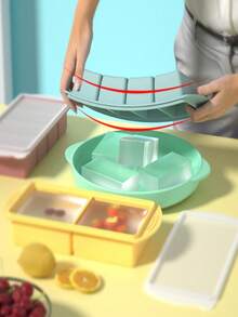 Silicone Freezer Tray With Lid - Silicone Freezer Food Molds- Large Ice Cube Tray,Silicone Freezer Container,Freeze & Store Soup, Sauce, Broth,Leftovers - Makes 4 Perfect 1 Cup