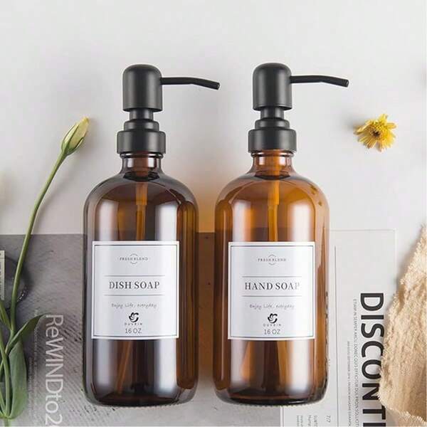 2 piezas de botellas de vidrio recargables de gran capacidad de 500ml, aptas para champú, gel de baño y jabón de manos. Estas son botellas recargables para uso en el baño, equipadas con cabezales de bomba en múltiples colores. Se pueden usar para almacenar jabón de manos, gel de baño y champú, y también sirven como accesorios de decoración del hogar para el baño. Ideal para Halloween, Acción de Gracias, Navidad y Día Nacional.