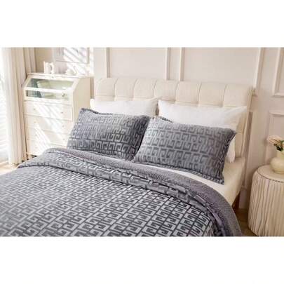 VOGRAC Edredón tipo borrego acolchado estilo griego con fundas de cojín – Juego de cama cálido y suave para invierno – Colcha decorativa doble cara moderna para dormitorio – Medidas 180x240 y 220x240 – Varios colores elegantes, edredón invierno cama | edredón suave borreguito | colcha doble cara | juego de cama completo | manta tipo borrego | colcha estilo griego | ropa de cama moderna | colcha decorativa cálida | funda cojín incluida | edredón cama 135 150 180