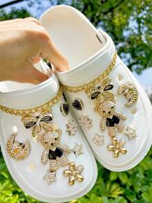 18pcs/Set Detachable Gold Bear, Star, Heart & Bow Shoe Charms Decorations, Suitable For Clogs, Sandals, Slippers, Garden Shoes, Beach Bags, Multipurpose Decor, Great Gift For All Seasons