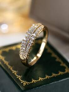 Vanel 1pc Elegant Minimalist Women's Wedding Ring, Inlaid With Sparkling Synthetic Cubic Zirconia, Silver-Plated Design, Suitable For Daily Wear, Parties, Weddings And Special Occasions, Versatile Jewelry, Ideal Gift For Valentine's Day And Christmas