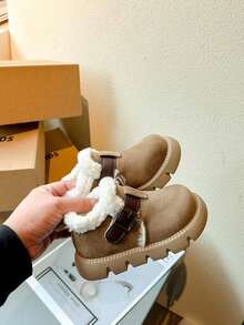 1 Pair Fashionable Winter New Faux Deer Suede Non-Slip Wear-Resistant Dry Comfortable Thick Lining Warm Boots For Girls, Suitable For Indoor And Outdoor Activities