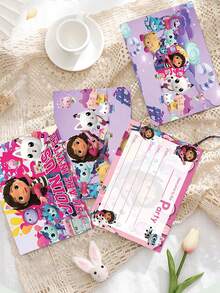 Gabby's Dollhouse Thème de la maison de poupée de Gabby - Nouvelle carte d'invitation de fête de dessin animé, enveloppe, autocollants. Diverses cartes d'invitation de fête colorées imprimées de dessins animés, convenant pour offrir des cadeaux à des amis et à la famille pendant la rentrée scolaire, Halloween, Thanksgiving, Noël et les fêtes.