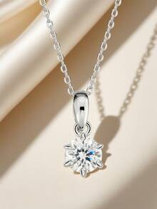 1件925銀0.5ct 6爪圓形透明無色莫桑鑽石項鍊，適合婚禮新娘。 - 銀色 - 查看 4