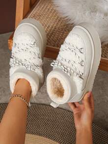 1 Pair Plus Size 36-42 Faux Fur Lined Warm Animal Quilted Punk Metal Eyelet Lace-Up Thick Sole Snow Boots, Outdoor/Holiday, Winter