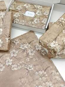 50张 50*35厘米 复古梅花图案薄纸，适用于DIY工艺品、派对礼品包装、花束包装、服装鞋帽包装，以及情人节、教师节、感恩节、母亲节、婚礼、生日礼物的装饰。 - 彩色 - 查看 3