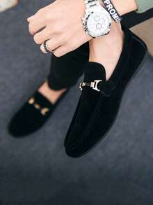 2025 Men's Classic Fashion Comfortable Flat Formal Slip-On Loafer Shoes, Lightweight Driving Shoes, Versatile & Comfortable Moccasins, Suitable For Valentine's Day, Halloween, Casual Outings (Note: Shoes Run Small And Narrow, Those With Wide Feet Are Advised To Order One Size Up) - Black - View 3