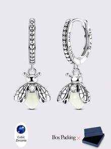 1 对 925 纯银耳环，适合女士，夜光萤火虫形状，闪耀方晶锆石，优雅耳环，珠宝礼品，适合日常派对购物佩戴