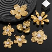 1/5-Piece 304 Stainless Steel Fashion Minimalist Cherry Blossom Inlaid With Synthetic Crystal Pearl Pendant, Featuring 18K Gold-Plated Finish. Lightweight And Elegant Floral Design, Suitable For Car Key Charms, Birthday Or Festive Gifts, Valentine's Day Gift Bags For Couples, Ladies' Stainless Steel Jewellery Pendant DIY Accessories, Or Pendant Necklaces.