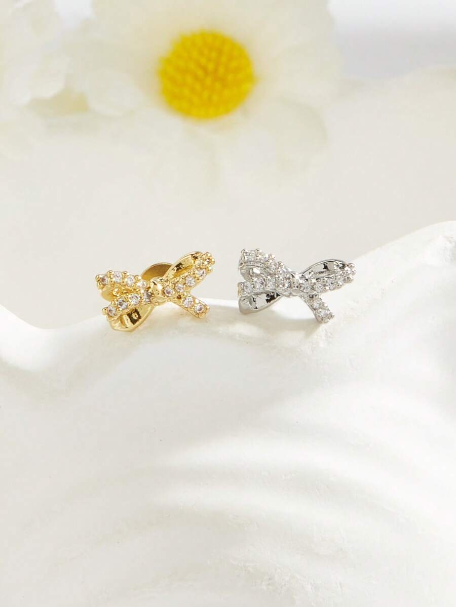1 件优雅不锈钢钻石蝴蝶结耳钉，适合女士日常佩戴 - 蝴蝶結 - 查看 1