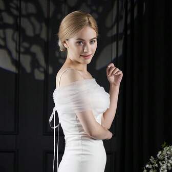 1 套/2 件新娘象牙色（更像白色）露肩系带披肩连衣裙，网眼臂套，无肩带，胸围最小 100 厘米，柔软单层薄纱新娘和伴娘晚礼服袖子配饰女士秋装