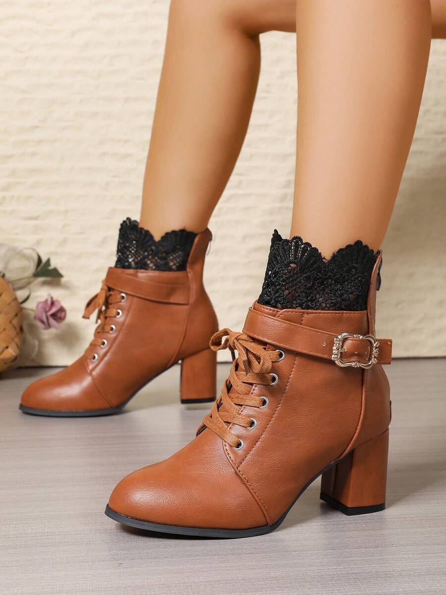 2025 Herbst/Winter Mode Koreanischer Stil Stiefeletten in Große Größen, Stiefel für Damen, Dicker Absatz, Schnalle, Spitzenbesatz