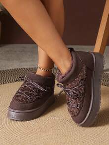 1 Paar Große Größen 36-42 Kunstfell gefütterte warme Tier-Steppstiefel mit Punk-Metall-Ösen und Schnürung, dicke Sohle, Schnee-Stiefel, für Outdoor/Urlaub, Winter