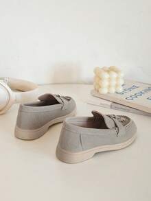 1 Pair Children's Soft Bottom Retro British Style Loafers, Suitable For 3-15 Years Old Kids To Wear Outdoors, On Vacation, And To Parties - Beige - View 3