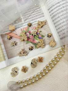 18 szt. akcesoriów do butów ogrodowych DIY, złota korona z kryształkami w kształcie niedźwiedzia, ozdoby do butów z łańcuszkiem z pereł, zdejmowane ozdoby do sandałów plażowych, buty z wydrążonymi w środku wzorami, prezenty świąteczne