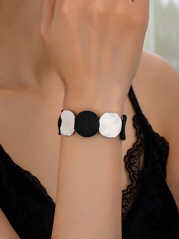 سوار معدني مرن بتصميم فرنسي عصري بألوان متباينة للنساء، مناسب للاستخدام اليومي والتجمعات والمناسبات والحفلات، مناسب للخريف والشتاء