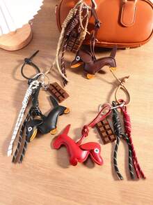 1PC Women Pendants Vintage Leather Sausage Dog Chocolate Charms Accessories For Mobile Phone Bags Keychain Vintage Leather Dachshund Puppy Braided Rope Pendant Keyring Fashion Chocolate Keychain Women Bag Charms Key Holder Gifts - 彩色 - 查看 1