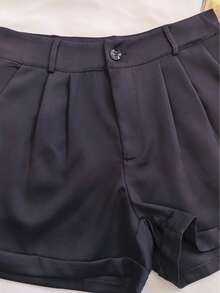Short feminino alfaiataria social com botao - Preto - Visão 4